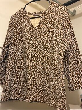 croft & barrow Leopard-Print V-Neck Tunic in Tan and Black